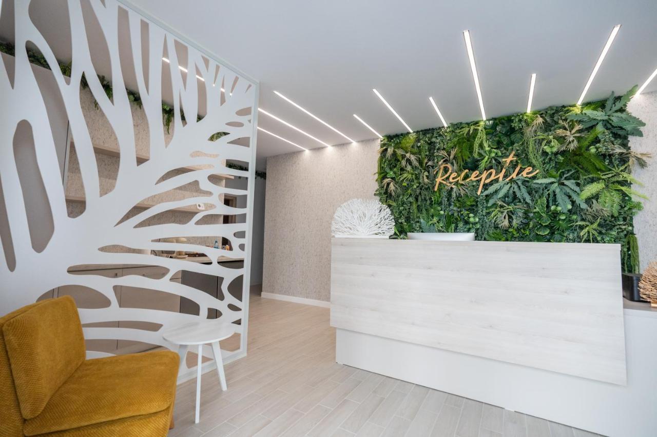 Lotus Studios Mamaia Dış mekan fotoğraf
