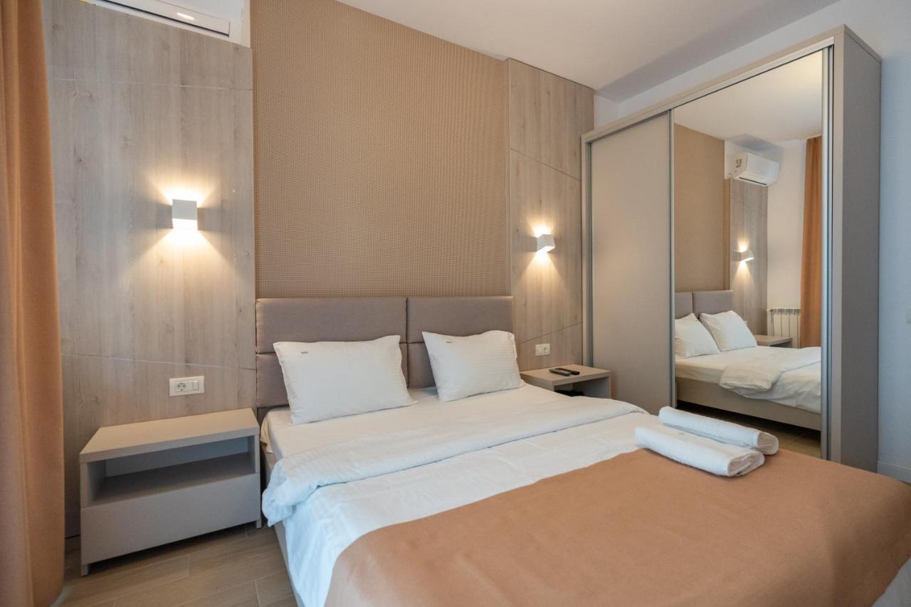 Lotus Studios Mamaia Dış mekan fotoğraf